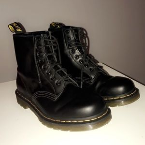 Women’s 1460 Smooth Dr Martens